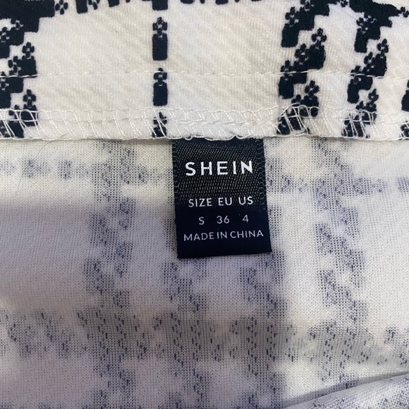 Skirt - Picture 3 of 3